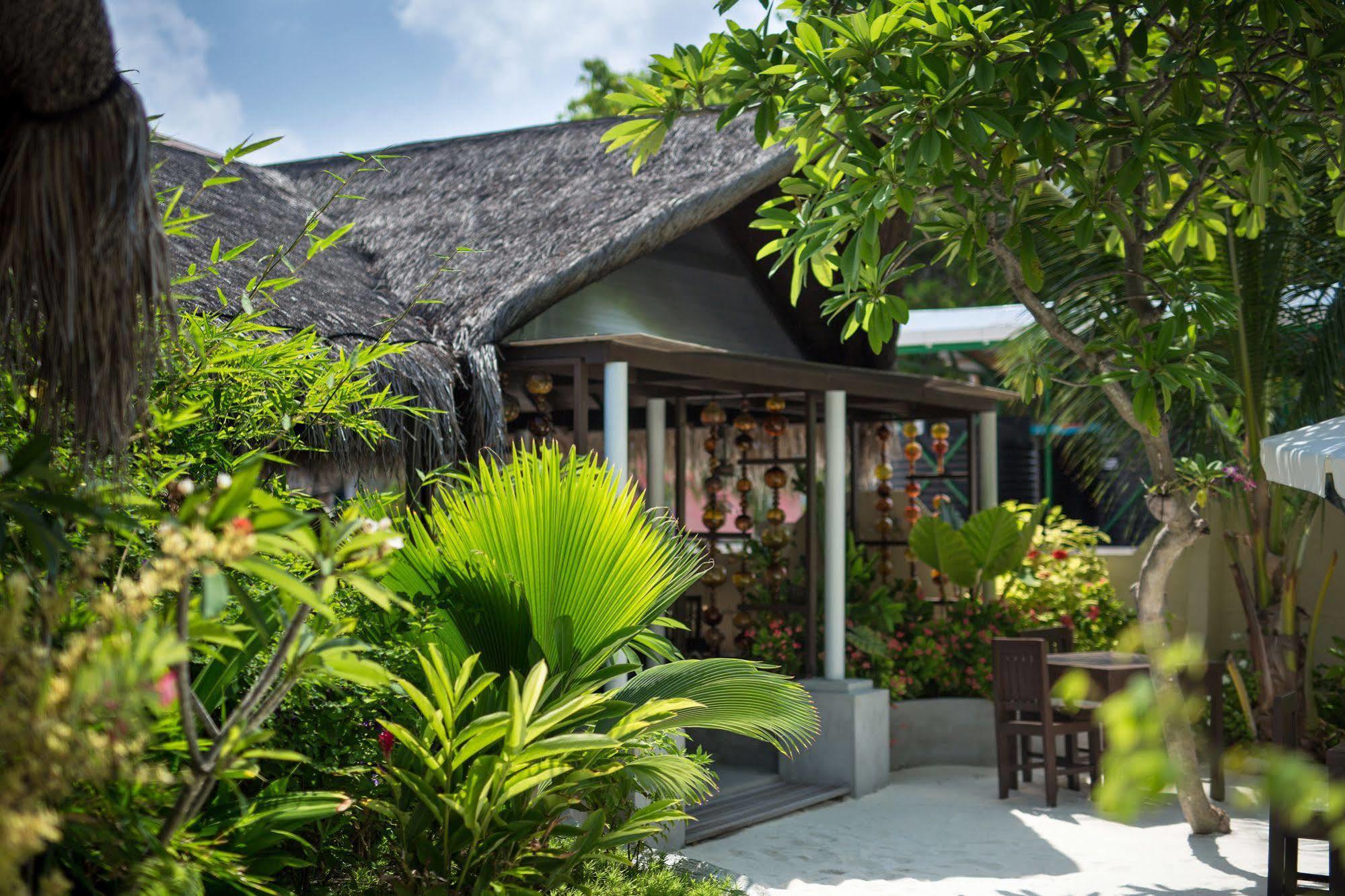 Tropical Village Fehendhoo Ngoại thất bức ảnh