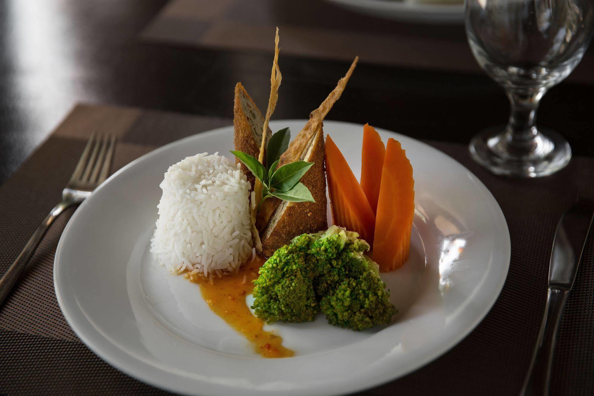 Tropical Village Fehendhoo Ngoại thất bức ảnh