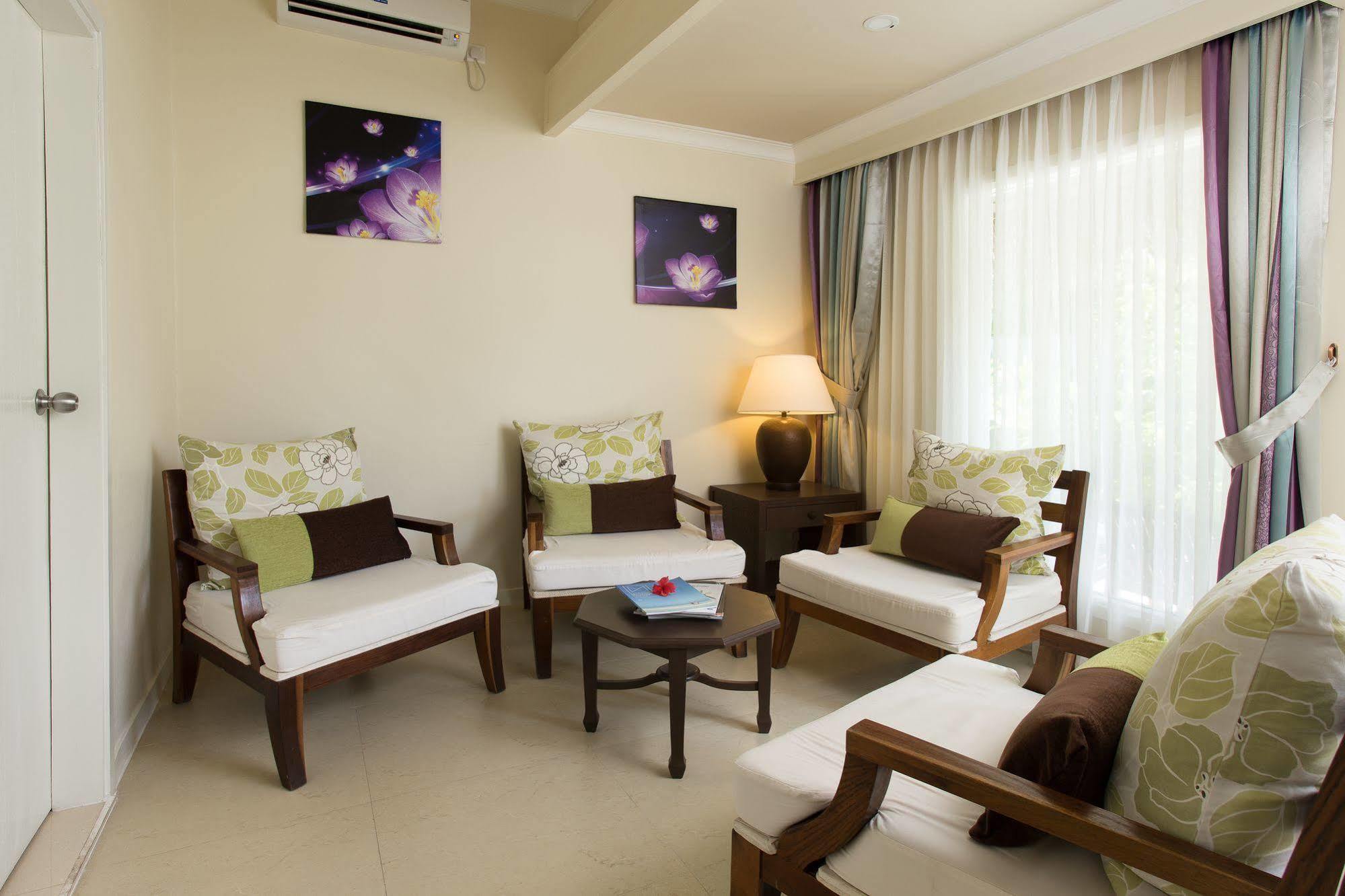 Tropical Village Fehendhoo Ngoại thất bức ảnh