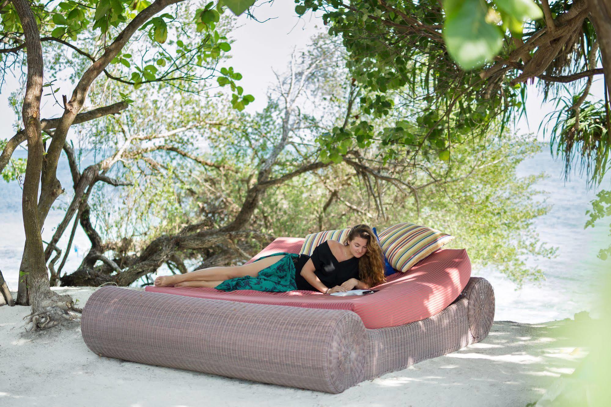 Tropical Village Fehendhoo Ngoại thất bức ảnh