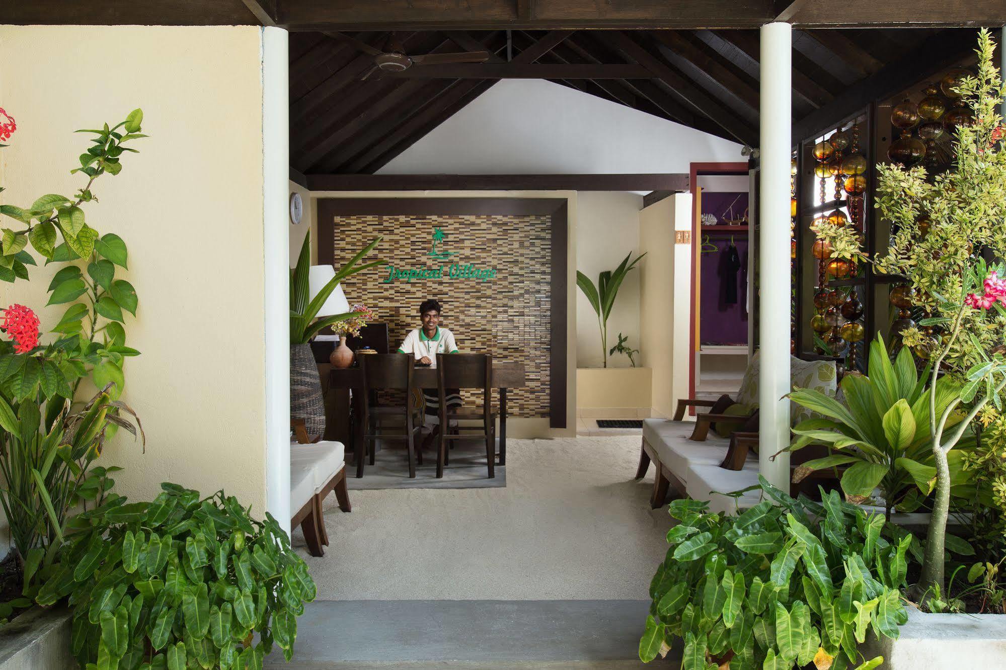 Tropical Village Fehendhoo Ngoại thất bức ảnh