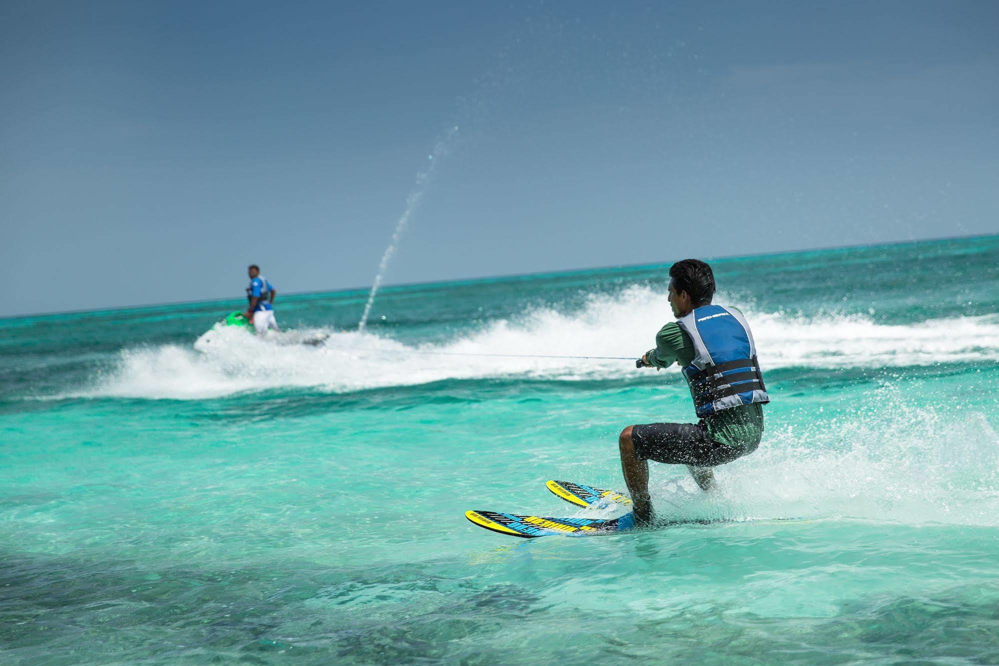 Tropical Village Fehendhoo Ngoại thất bức ảnh