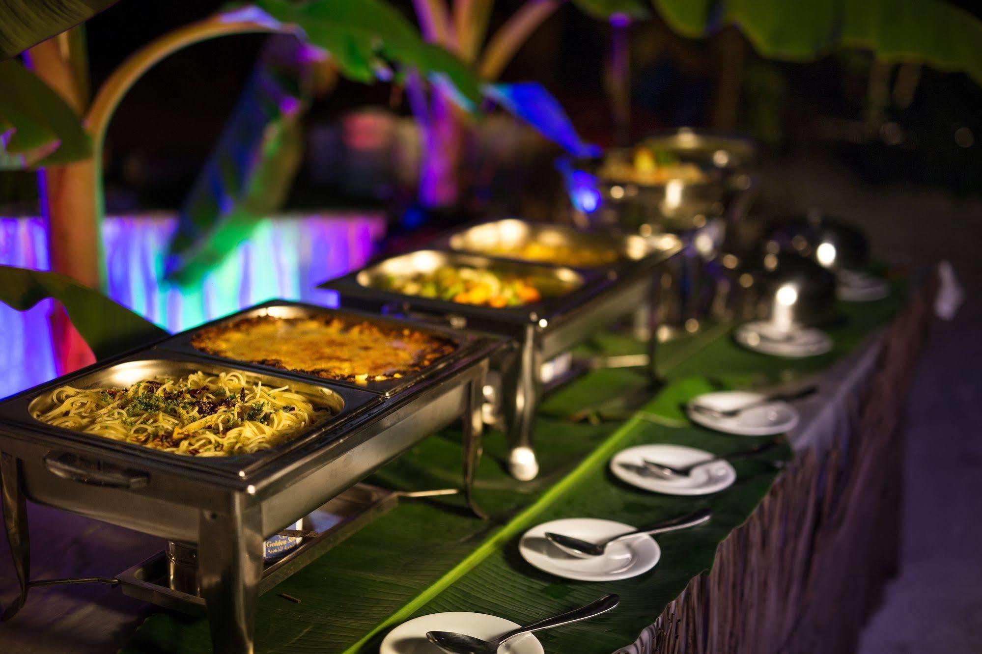 Tropical Village Fehendhoo Ngoại thất bức ảnh