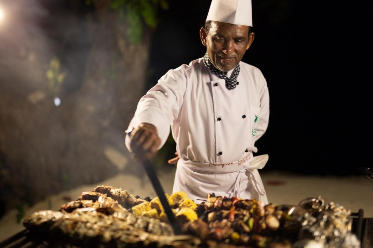 Tropical Village Fehendhoo Ngoại thất bức ảnh